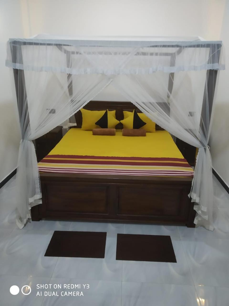 The Wave'S Guest House Mirissa Ruang foto